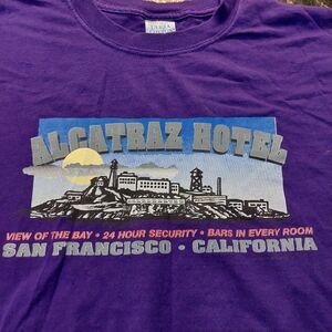 Purple Alcatraz Hotel Graphic T-Shirt Vintage 90s XL San Francisco